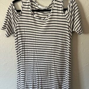 Chris & Carol Black and White Striped Short Sleeve Top